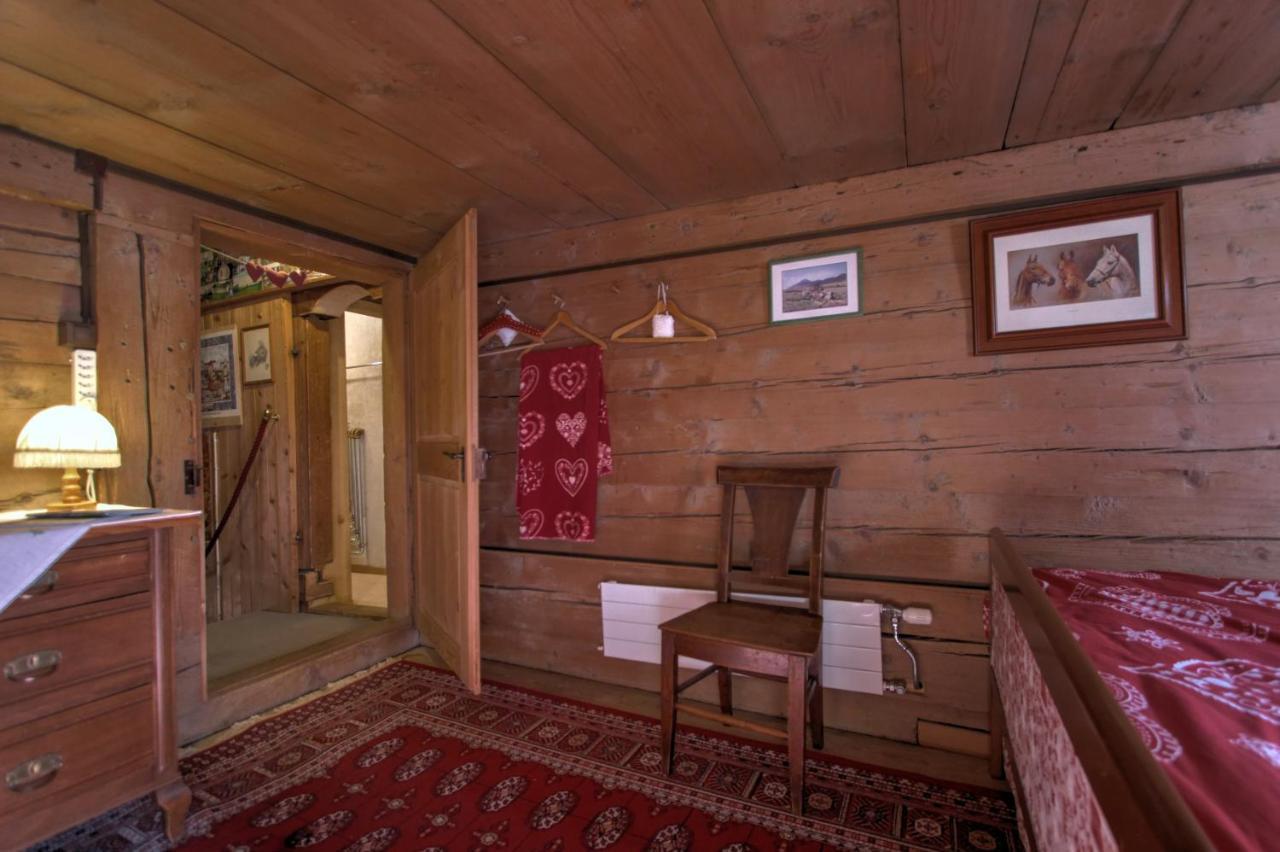 Rossinière B&B La Pivoine מראה חיצוני תמונה
